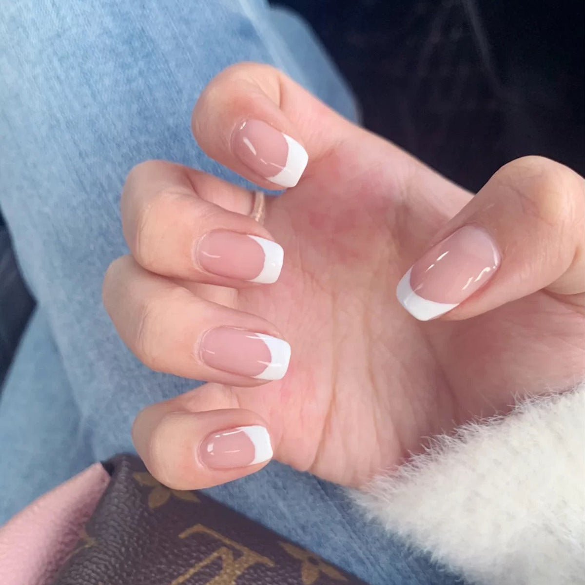 French Nails 